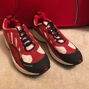 Men’s size 13 shoes.